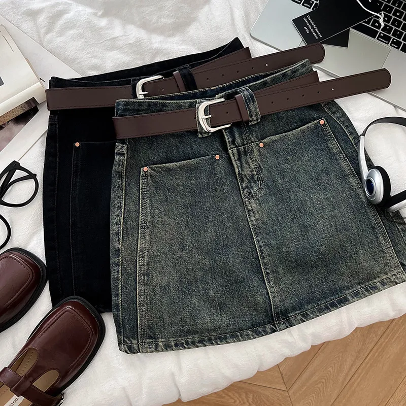 

Summer Women's Retro Denim Half Skirt High Waist Slim Fit Hip Package Skirts Anti Glare Short Skirt with Belt 2026 New