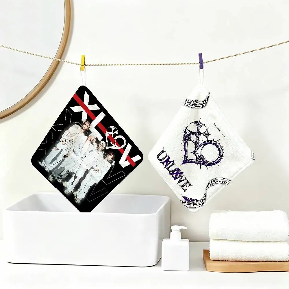 Popular K-pop Group X-XLov Polyester Cotton Hanging Kitchen Towel, Skin Friendly Hand Wiping Towel for Hotel Cafe Household