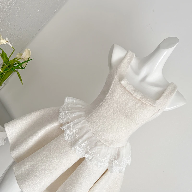 Autumn Winter Women High Quality Fragrant Coarse Woolen Dress Square Collar Sleeveless Tank Dress A-line White Dress with Lace