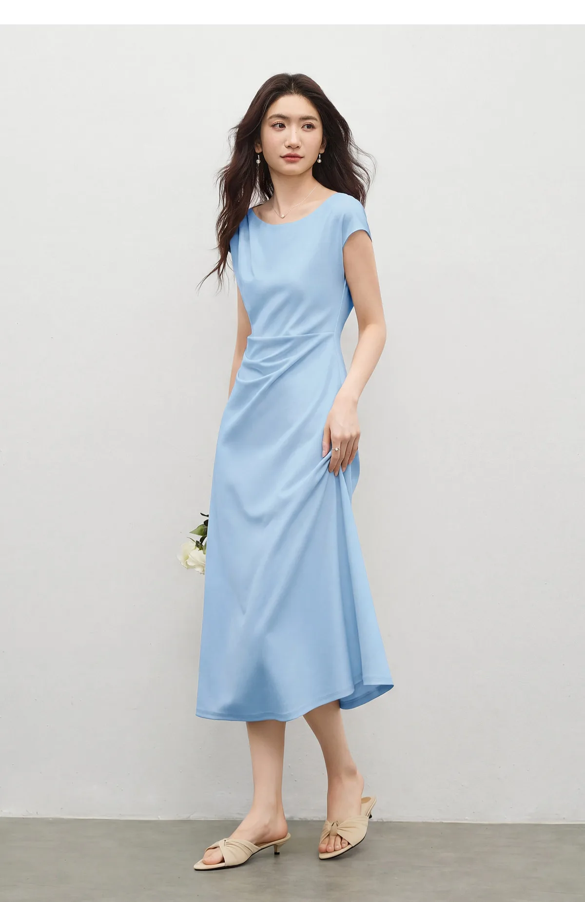 SENTUBILA Schwarzes Minimalistisches A-Linien-Kleid mit Kurzen Ärmeln für Damen 2026 Sommer Elegantes Boot-Ausschnitt Gerafftes Kleid mit Schmaler Taille 162LI5946 – Detail 29