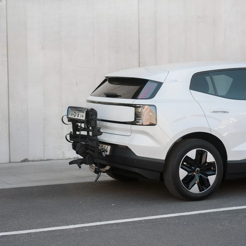 Platform rear trailer bicycle rack, foldable storage after parking