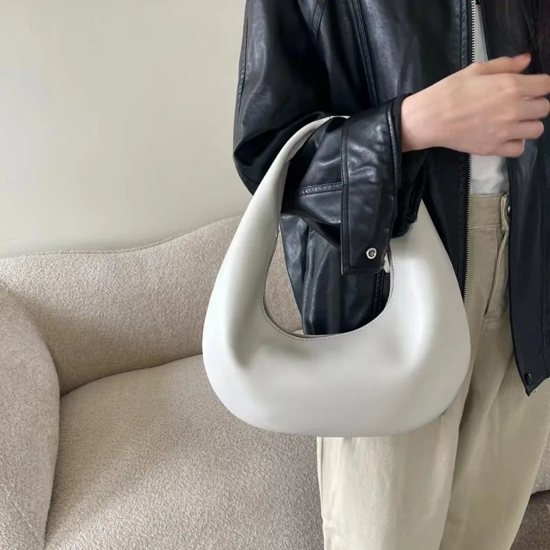 Spring Summer 2024 New Genuine Leather Portable Crescent Bagsimple All-match Light Luxury Shoulder Bags Elegant Casual Handbags