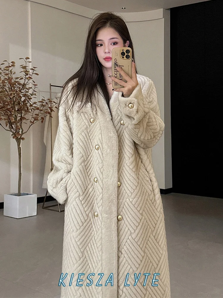 Thicken Faux Fur Long Coat with V-neckline Imitation Sable Soft Plush Eco-friendly Warm fur Jacket 2024 Winter Women Party show