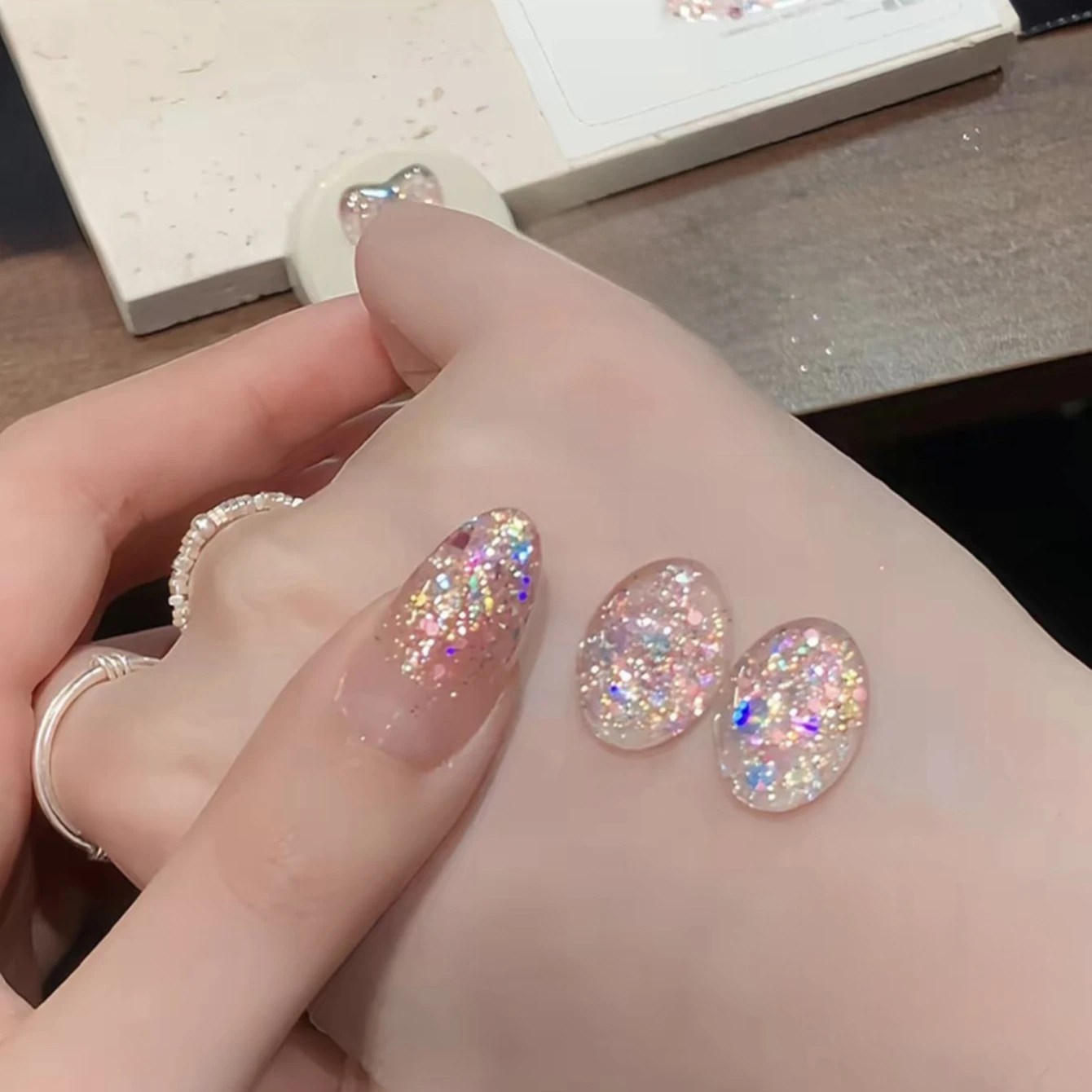 MIANEL 2026 New Dreamy Starburst Iridescent Glitter UV Nail Gel, Skin-Friendly All-match Shiny Sequins Nail Polish
