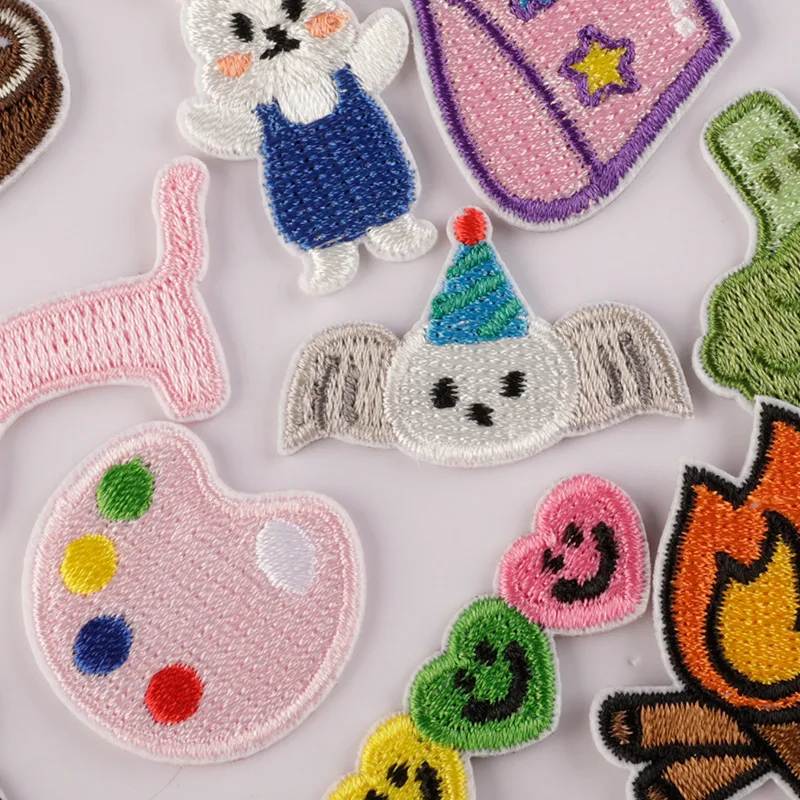 80 Stück Eisen-Patches, klein, für Kleidung, bestickt auf Jacke, Nähen, Lot in großen Mengen, Aufkleber-Packung, Mädchen, Kinder, Katzen, niedlich, DIY-Großhandel – Detail 13