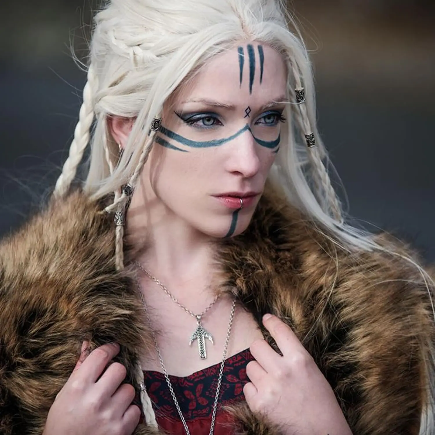 Viking Fur Collar Faux Fur Shawl Shoulder Wrap Women Medieval Warrior Artificial Fur Cloak Halloween Barbarian Cosplay Costume