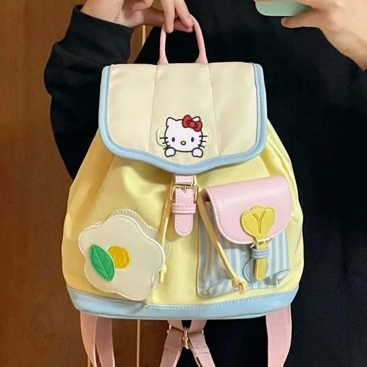 

Sanrio hello kitty Mini Backpack 2023 New Travel shoulder Bag College Students Cute Color Contrast Schoolbag Women's Handbag