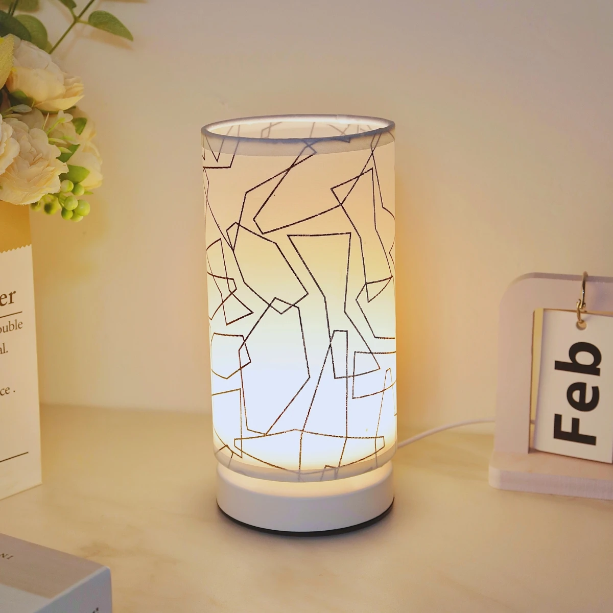 Nordic Style Fabric Lampshade LED Desk Lamp Suitable for Home Bedroom Headboard, Living Room, and Dining Room Decoration