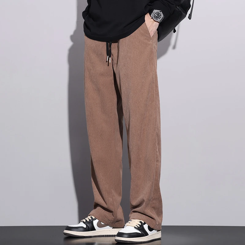 CUMUKKIYP Drape Feeling Corduroy Sports Trousers with Wide-Legged Fit for Men's Casual Wear in Autumn and Winter