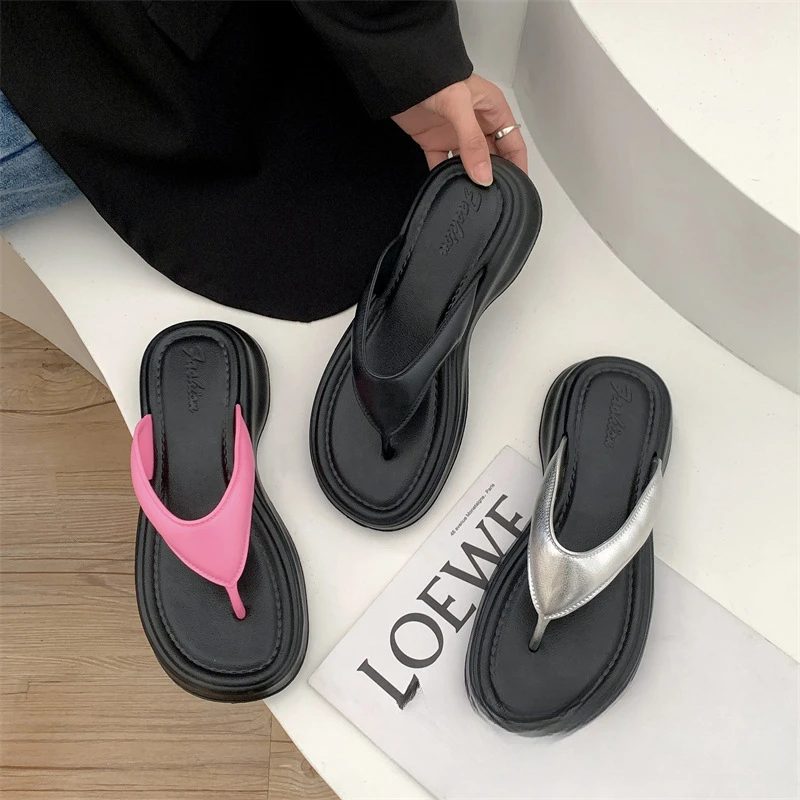 

Slippers for Women with EVA Thick Soles Height Increase Fashionable Herringbone Slippers for Outdoor Wear Summer Beach Shoes