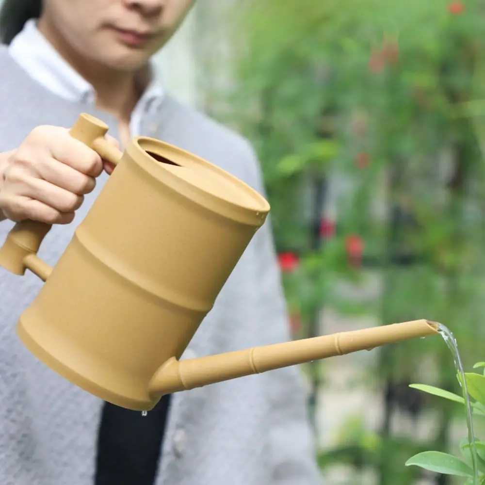 

1.6L Bamboo Tube Watering Can Thickened Long Nozzle Chinese Style Watering Pot Comfortable Handle Large Capacity