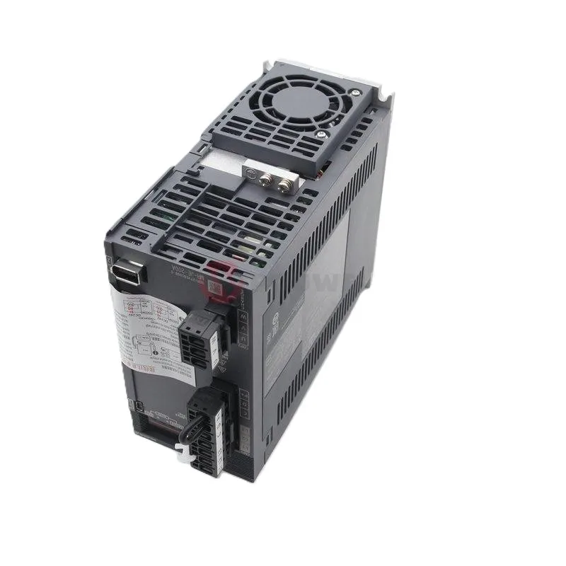 محرك سيرفو عالي الدقة MR-JE-200A 3 مراحل 400 فولت 11 كيلو وات لأداة آلة التصنيع باستخدام الحاسب الآلي وحدة تحكم محرك الأتمتة الصناعية