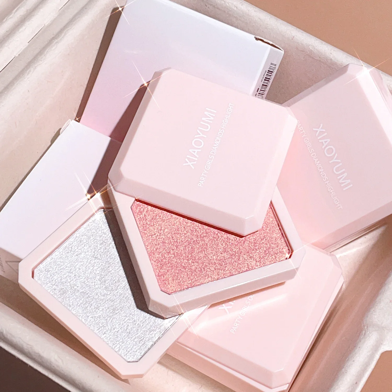 لوحة تسليط الضوء على الوجهين والكونتور - تألق غير لامع مشع لنحت الوجه المثالي