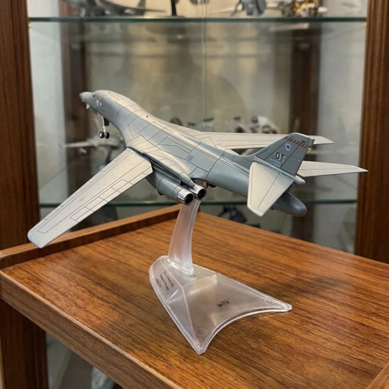 b-1b-lancer-model-swept-wing-b-1b-aircraft-model-diecast-no-assembly-for-collectors-shelf-display-office