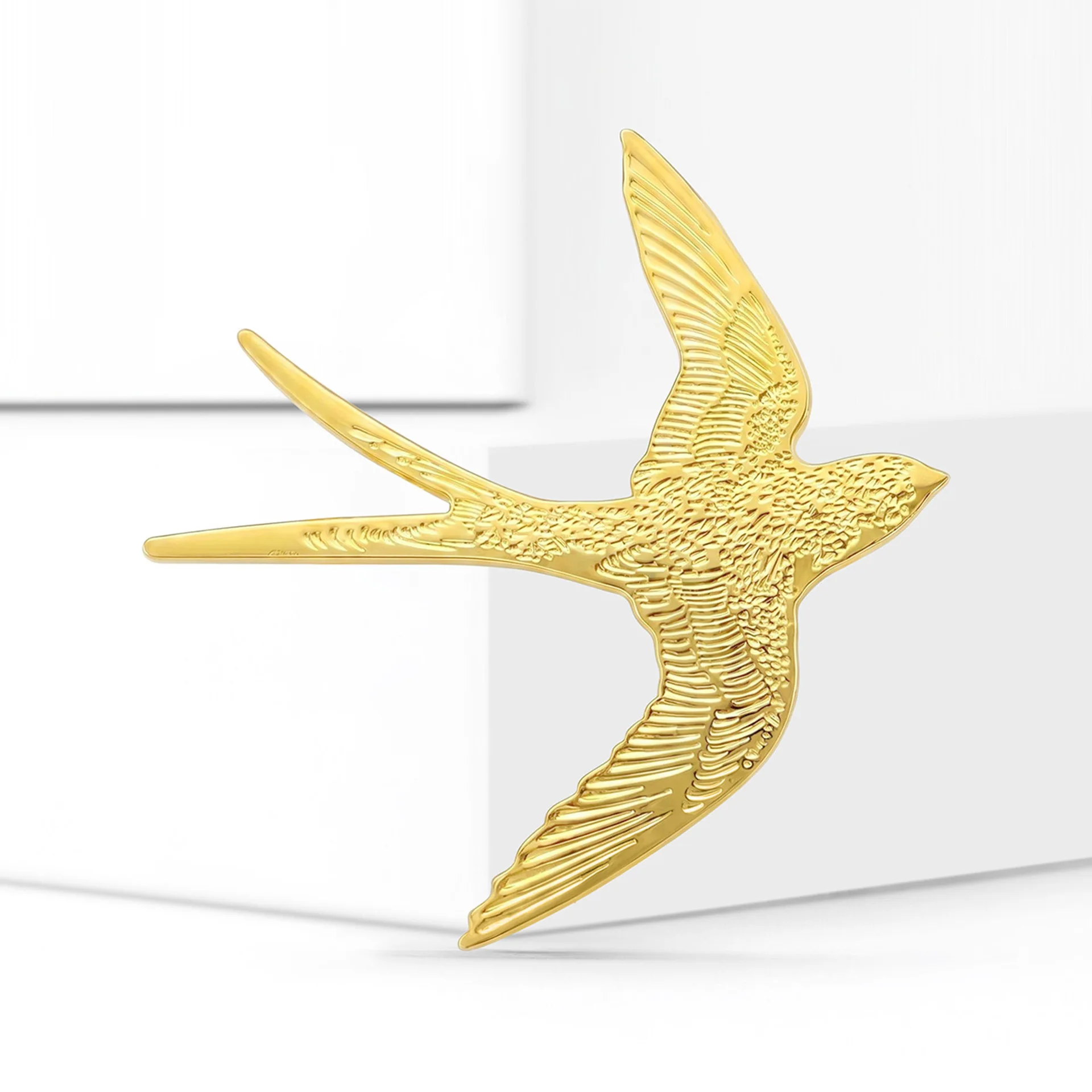 Hot Selling Fashion Personality Smooth Swallow Brooch Suit Coat Clothing