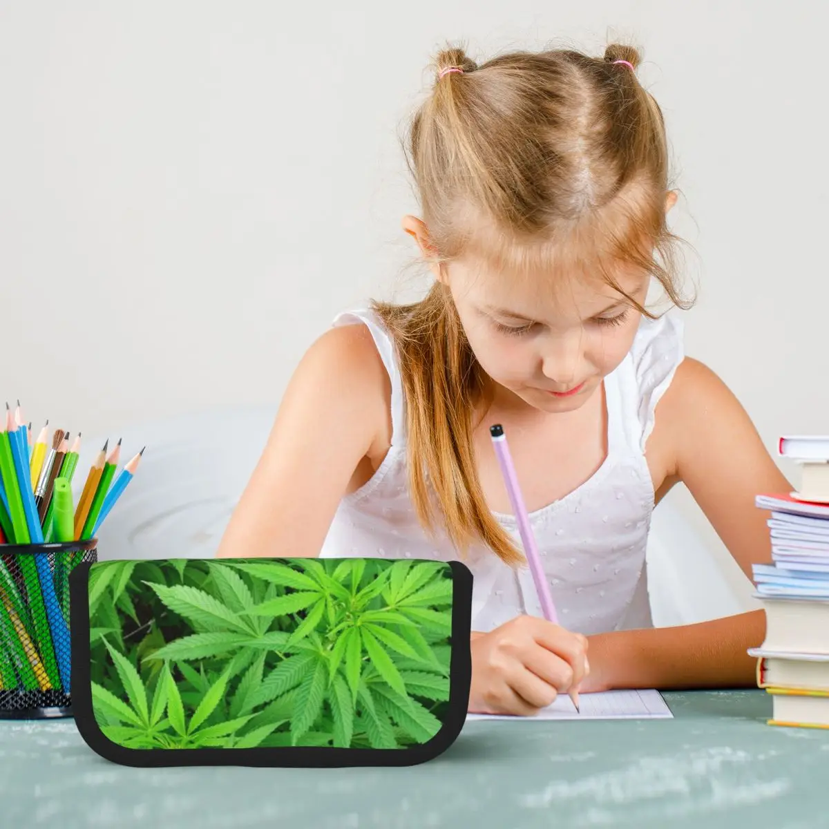 

Marijuana Cannabis Weed Pot Plants Pencil Cases Pencil Pouch Large Capacity Pen Box Pencil Bag for Students School