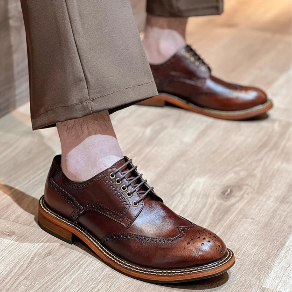 Fashion Genuine Leather Men's Brogues Carving Luxury Quality Comfort Handmade Retro Wedding Social Shoes Male Loafers Hollow Out