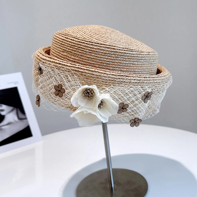 2025 New Nice Natural Straw Vintage Fashion Fedora Hat For Women Ladies Luxury French Elegant Berets Hat Designer Bonne