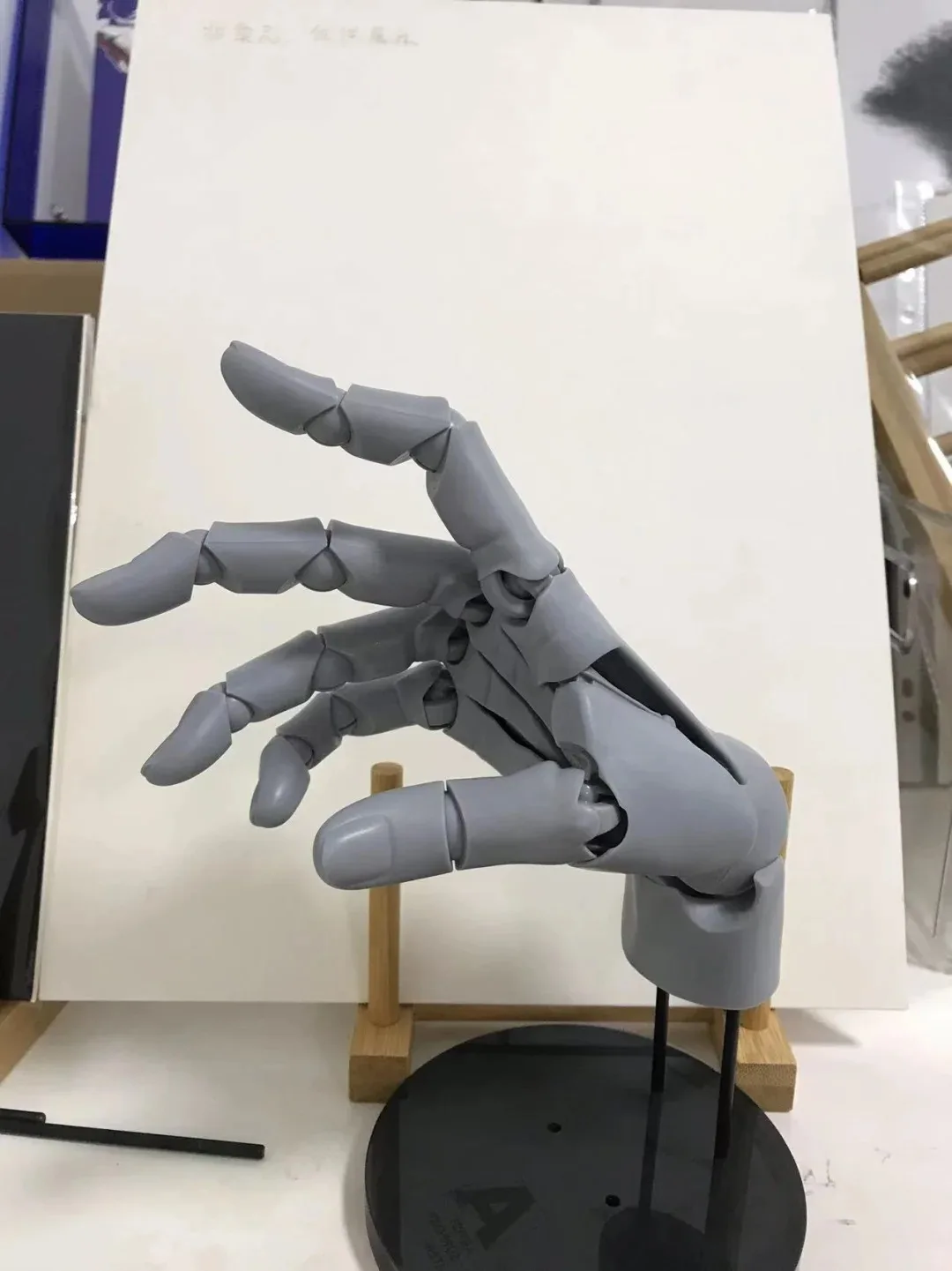

Movable 1:1 Hand Model Bionic Finger Joints Anime Painting Sketch Art Handcrafts Suit For Students Art Class Ornament Toy