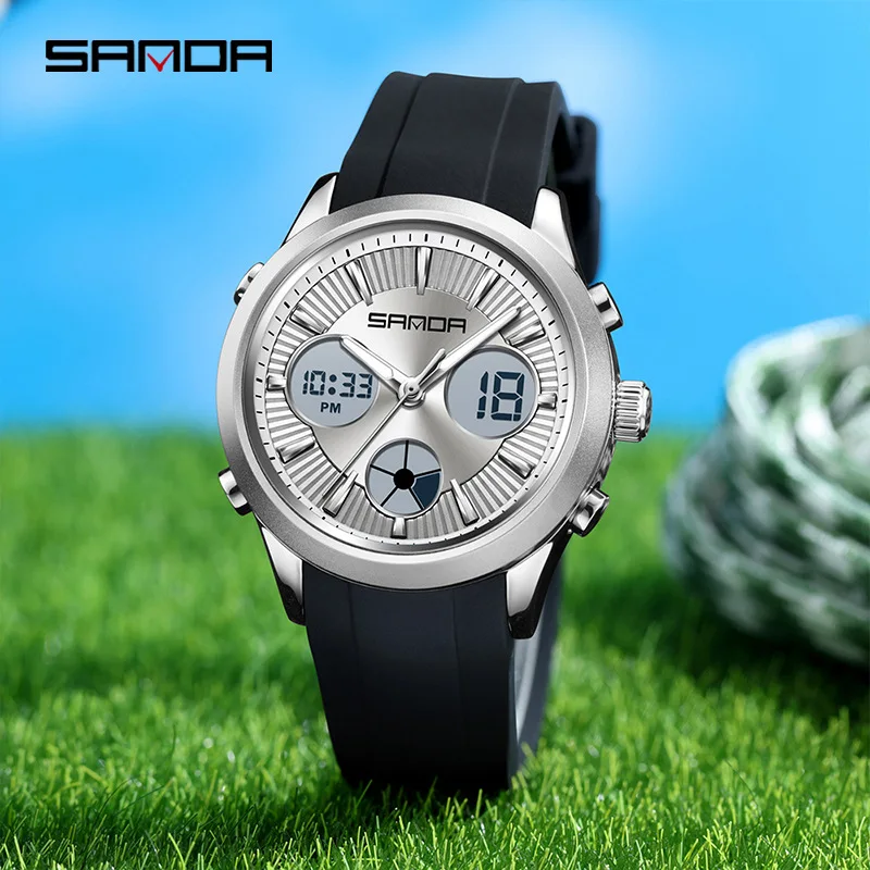 SANDA9105 2025 ساعة رجالية جديدة ، شاشة LED مزدوجة للنساء ضوء ليلي ثلاثي المكان ساعة توقيت ، ساعة رياضية للطلاب مقاومة للماء