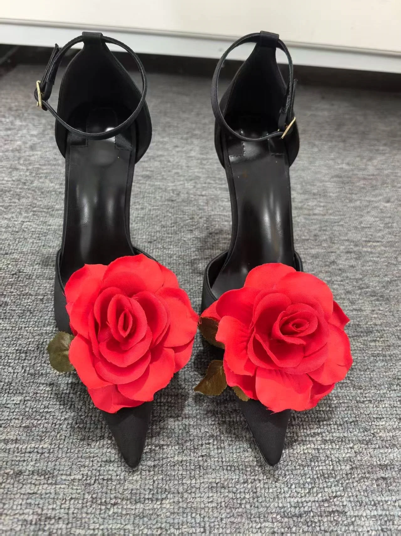 صنادل على شكل زهرة أحذية نسائية بكعب منقوش بحزام الكاحل بمقدمة مدببة من Zapatos De Mujer فستان نسائي مثير من Sandalias