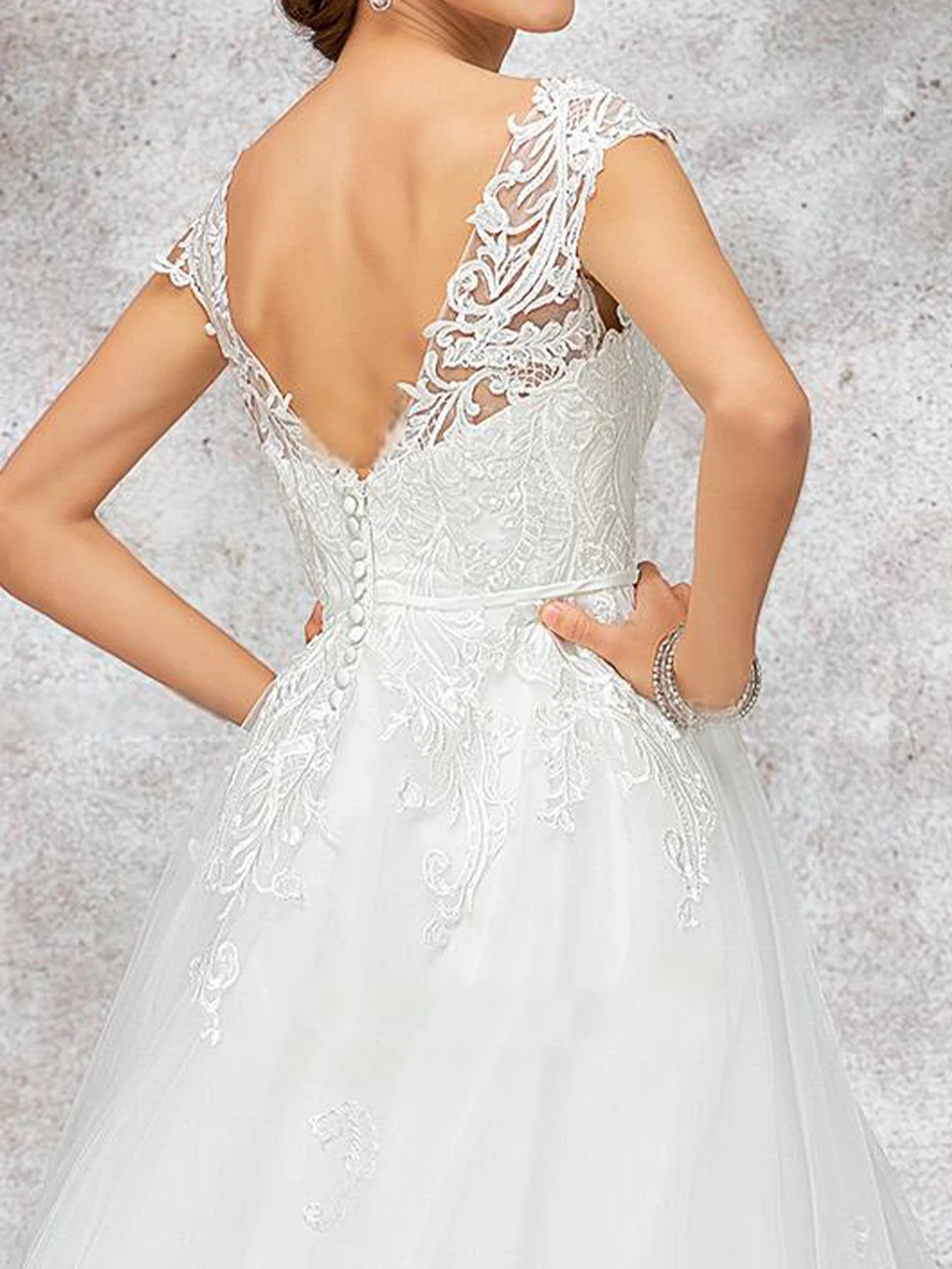 Сексуальное современное свадебное платье трапециевидной формы с v-образным вырезом чайной длины без рукавов из атласного тюля с кружевным поясом, пляжное свадебное платье 2025 года, бесплатно по индивидуальному заказу