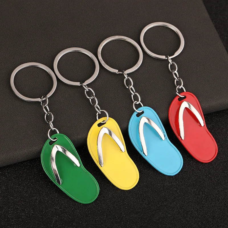 Mini-shaped metal slippers key chain, flip-flops, beach shoes, small gifts, personalized pendants.