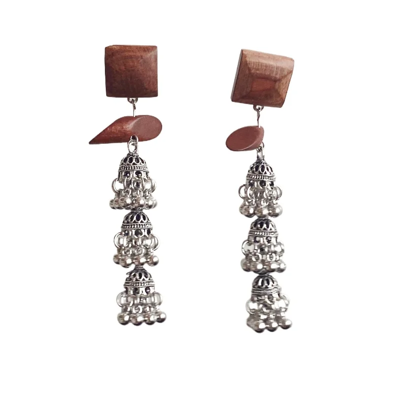 

Изысканное дерево, новый китайский этнический стиль в стиле ретро, серьги из натурального бревна, старые серебряные серьги с кисточками