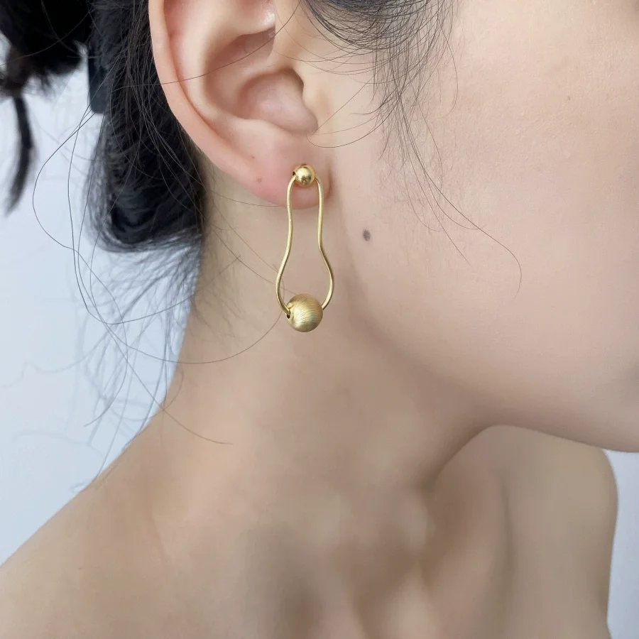 Simple Brushed Cat Eye Round Bead Ear Stud Piercing Earrings For Women Girl Fashion New Jewelry Accessories Gift Party