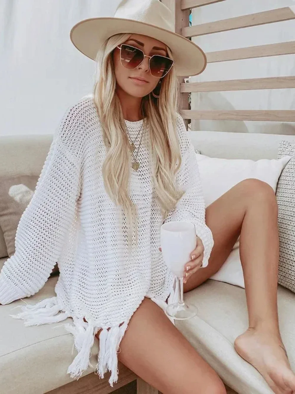 New Beach Cover Ups Hollow Out Knitted Tassel Swimwears Bikini Hook Swimsuit Sunscreen Solid Color Crochet Mujer Beachwear