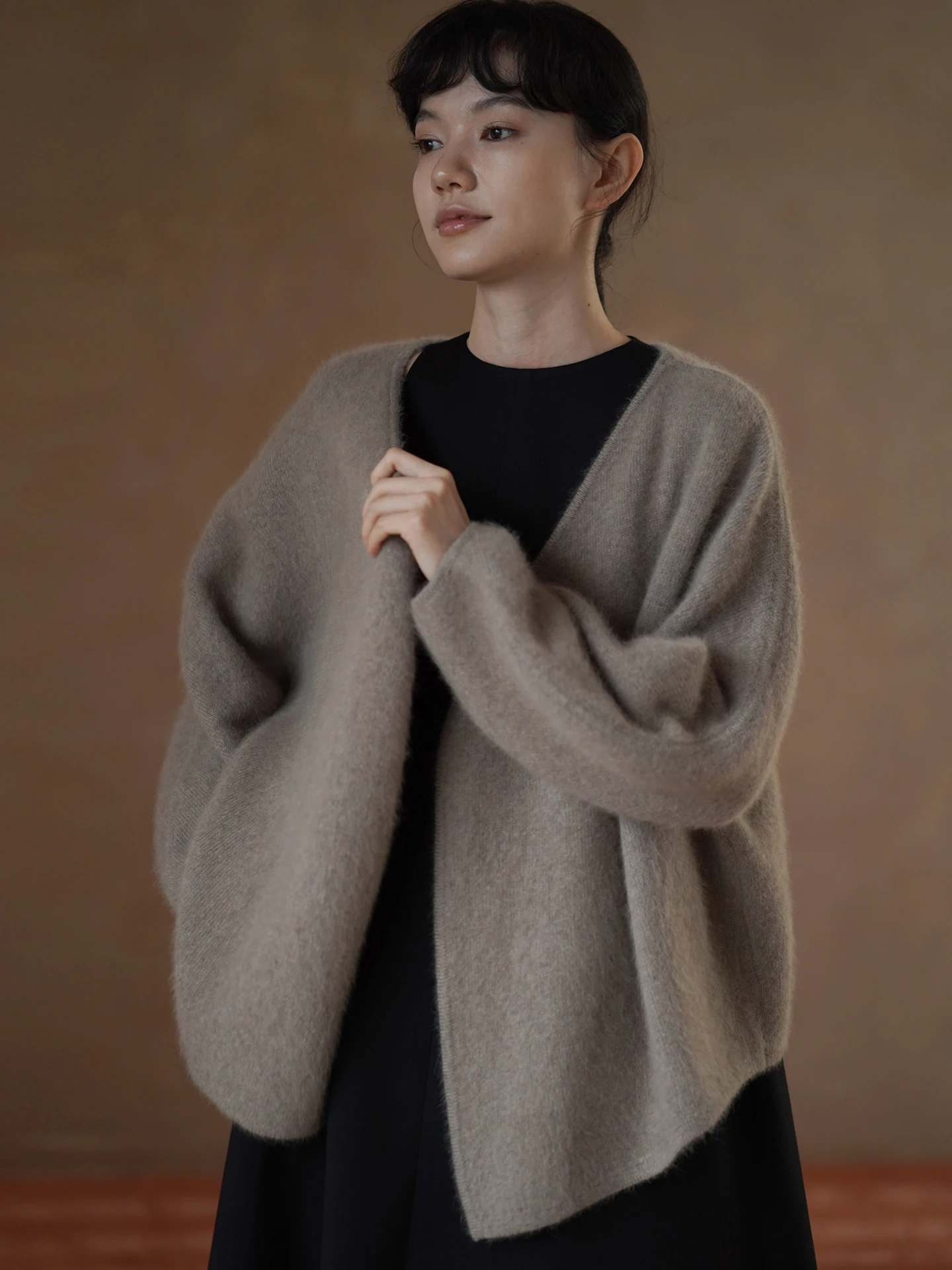 

Хакикики из смеси шерсти, длинный бархатный кроличий мех, смешанный свободный утягивающий простой открытый кардиган для поездок на работу, женский вязаный свитер