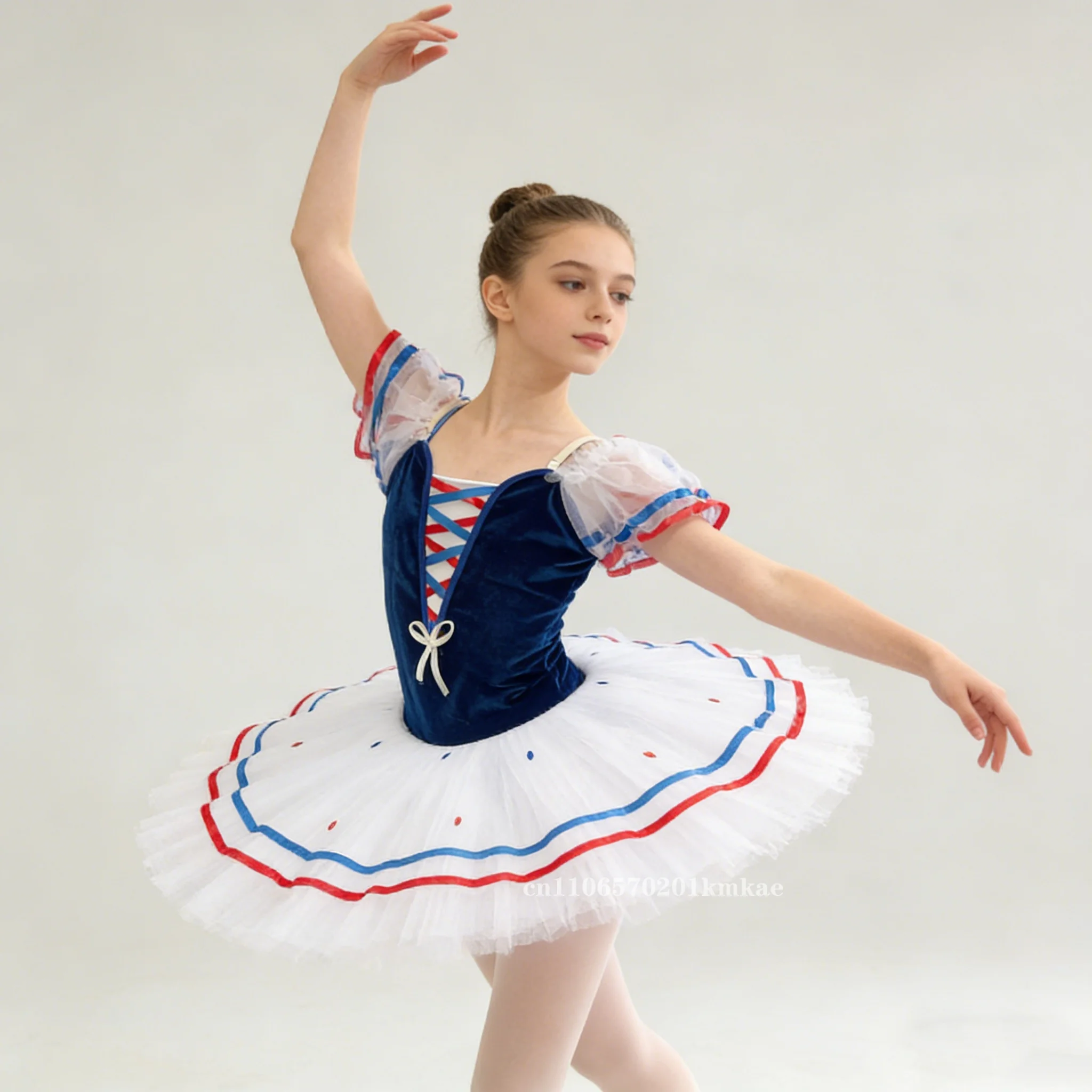 

Синее бархатное балетное платье-пачка для девочек, белая тюлевая юбка с красно-синими лентами, профессиональный сценический костюм для танцев
