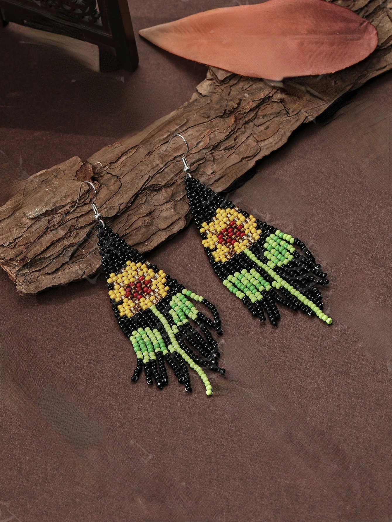 

Fringe Earrings Hand knitting Beading Bohemia Sunflower Retro Versatile fashion alloy geometry ma'am Rice Bead Earrings