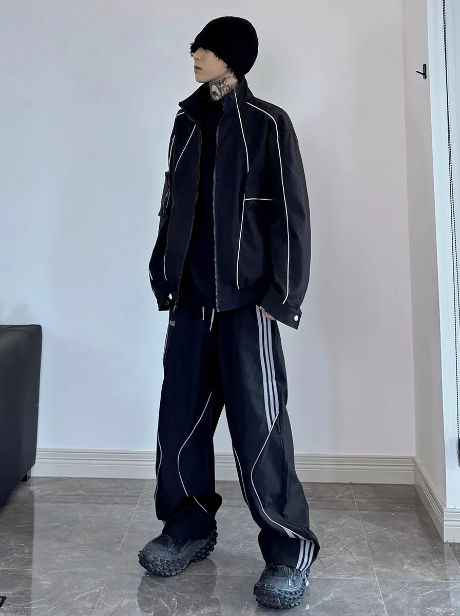 Water-Resistant Casual Sportswear Set for Men with Stand Collar Jaet And Straight Leg Pants Two-Piece Suit for Teenagers