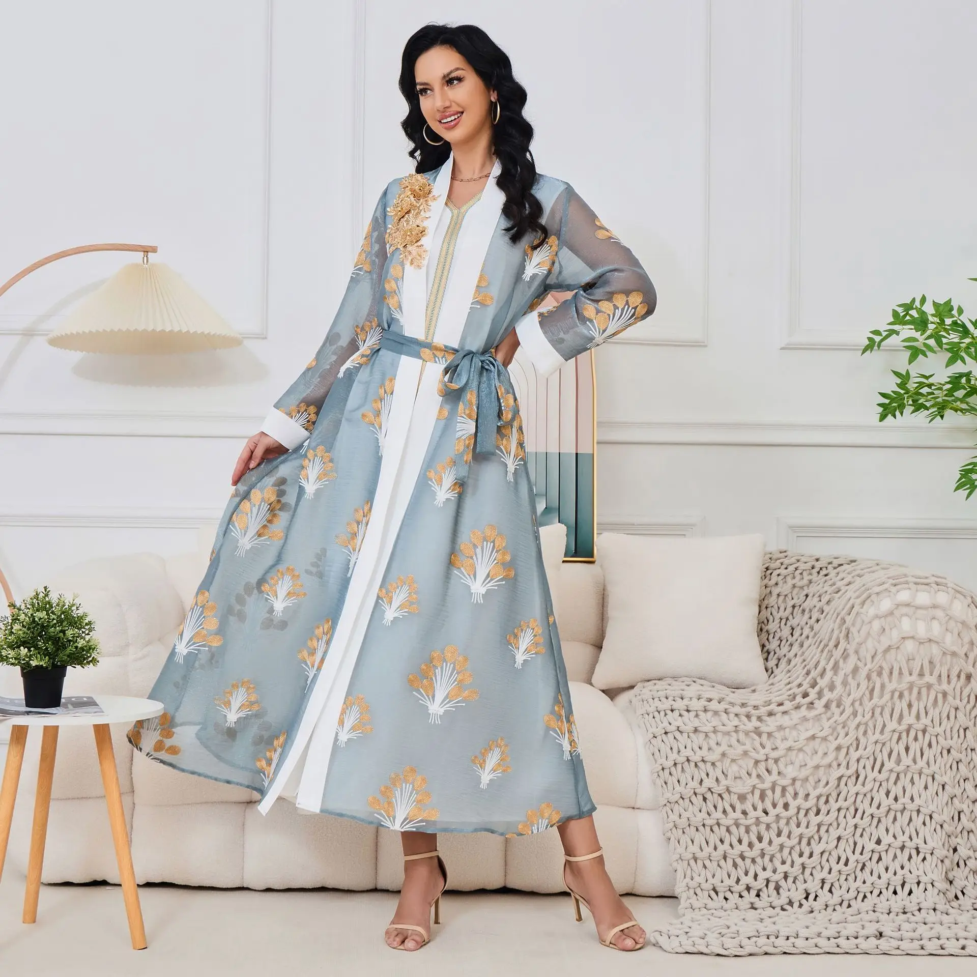 Neues zweiteiliges Kleiderset im saudi-arabischen Nahen Osten-Ethno-Stil mit bestickten Pailletten: Dubai Abaya Langes muslimisches Damenkleid