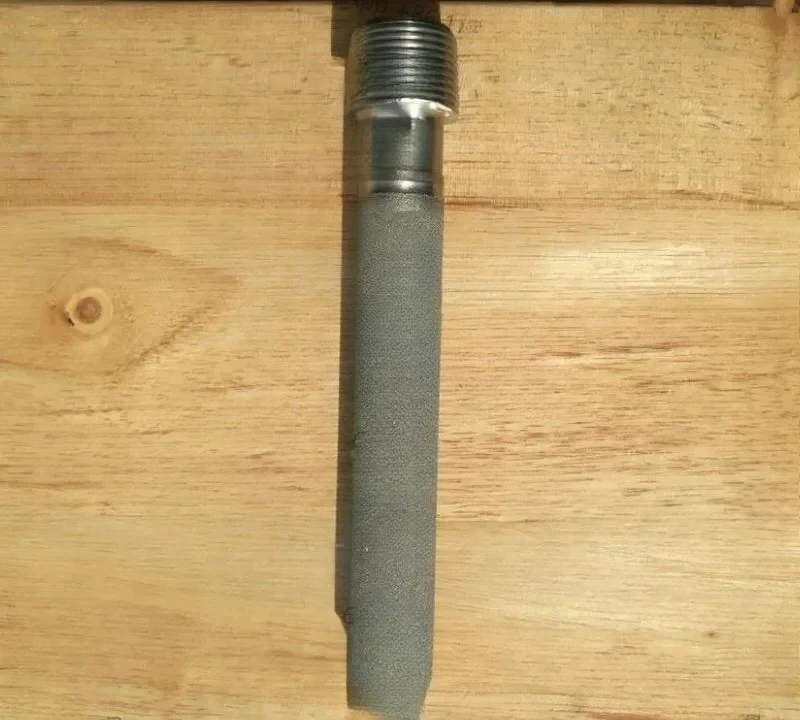 Element-de-filtre-a-air-de-tube-de-tige-en-metal-fritte-poreux-d'acier-inoxydable-fait-sur-commande