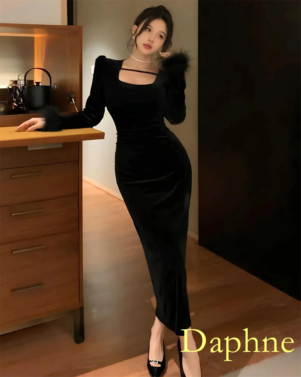 Customized Black Velvet Mermaid Evening Dress Exquisite Square Collar Feathers Long Sleeves Celebrity Gowns Simple Prom Dresses