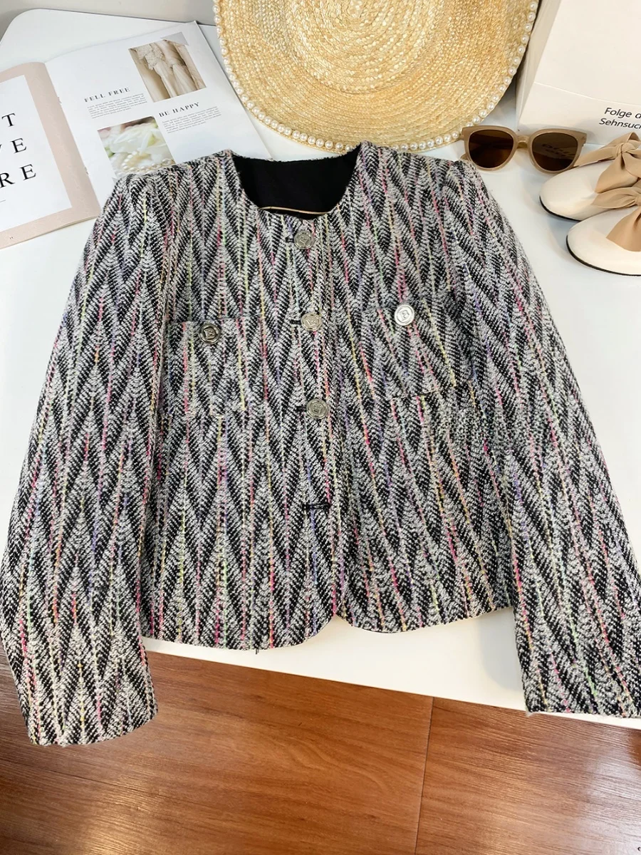 

Ele Plaid ort Outerwear Women's Faion Spring 2024 New Sle Personali Top Button Design Long Sve round Ne