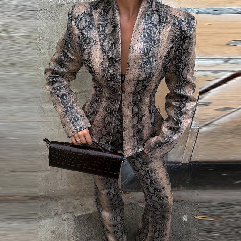 Schlangenmuster-Set mit V-Ausschnitt, Schnallenverschluss und Taillenbetonung: Mantel und Hose für Damen, Street-Style, Langarm, Schlanke Jacken, Schlaghosen, Neue Outfits – Detail 20