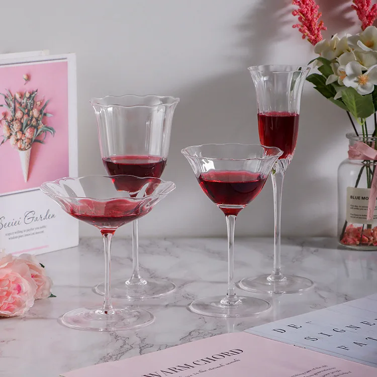 Nordic Light Luxury Wine Glass with Lace Edge and Cut Crystal Highball Champagne Cocktail Martini Cup