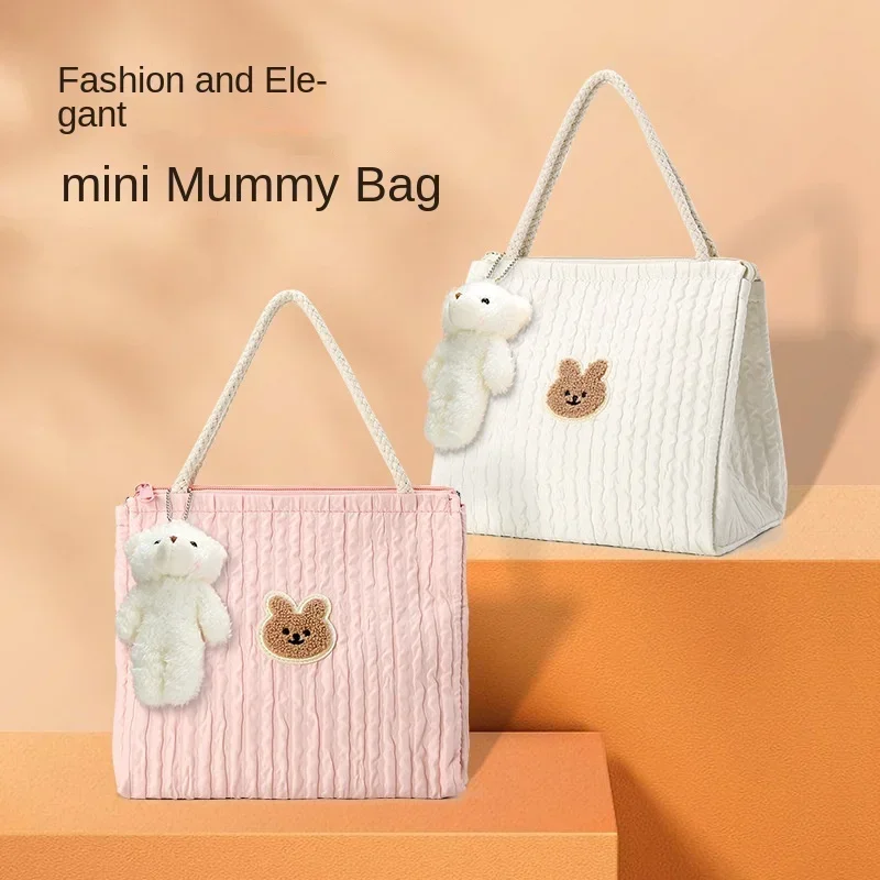 New Multi-functional Mother Bag for Mothers and Babies Out of The Lightweight Large Capacity Thermal Insulation Mother Bag