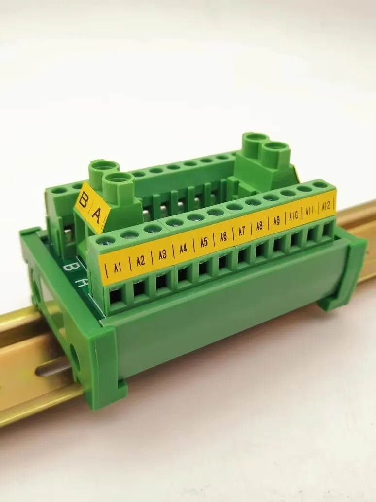 تركيب السكك الحديدية DIN 2 * 12 وحدة توزيع طرفية لولبية يمكن أن تدعم اتصالات توسيع الوحدة المتعددة