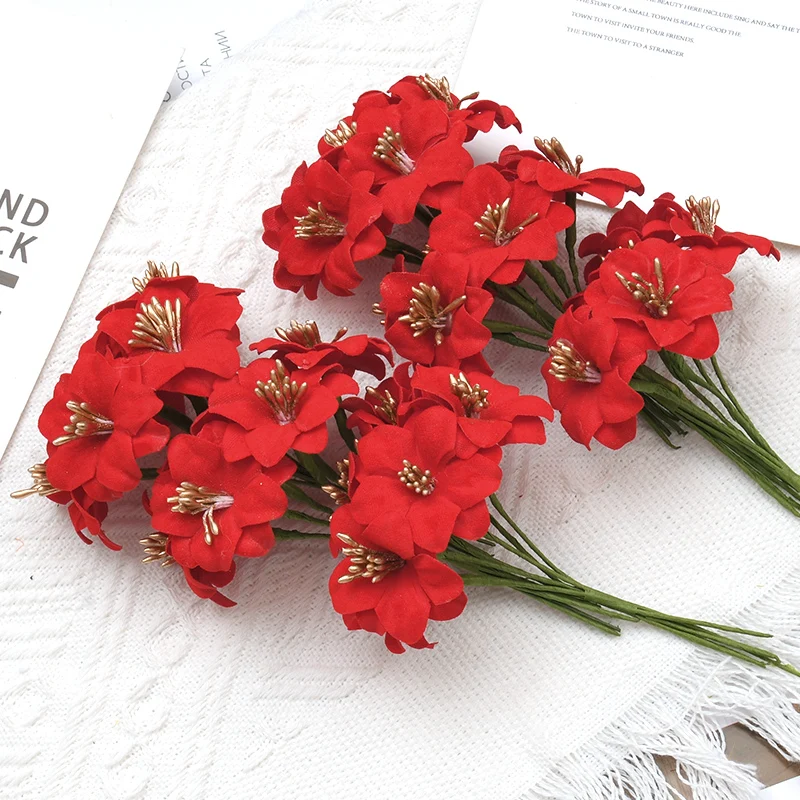 1 bunch/6pcs Mini Red Little Christmas Flower Bouquet Artificial Silk Flowers For Wedding Decoration DIY Scrapbooking Wreath