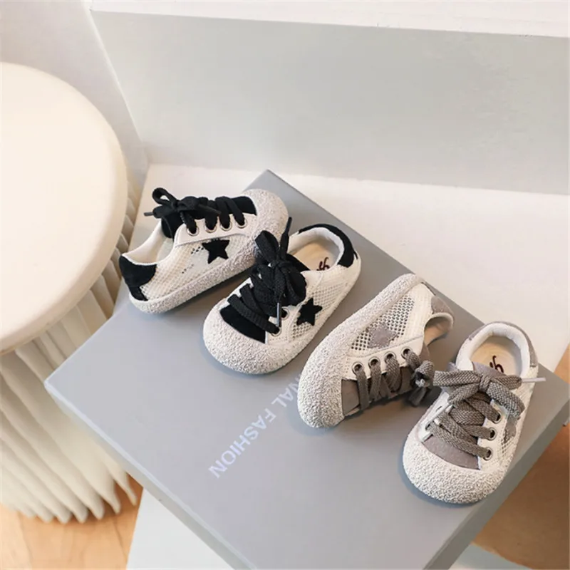 Sapatos de malha respirável para bebês meninos e meninas, Soft Sole Sneakers para crianças, Star Fashion, verão, novo