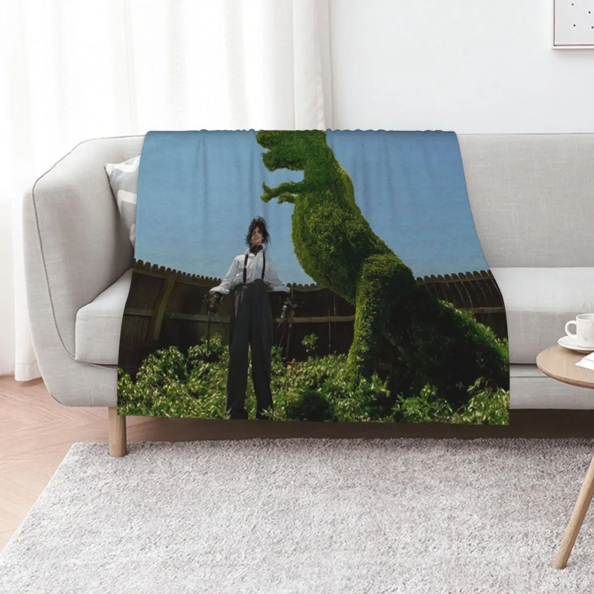 

Edward Scissorhands ''T-rex'' Throw Blanket Blankets For Sofas Flannels Plaid Thin Blankets