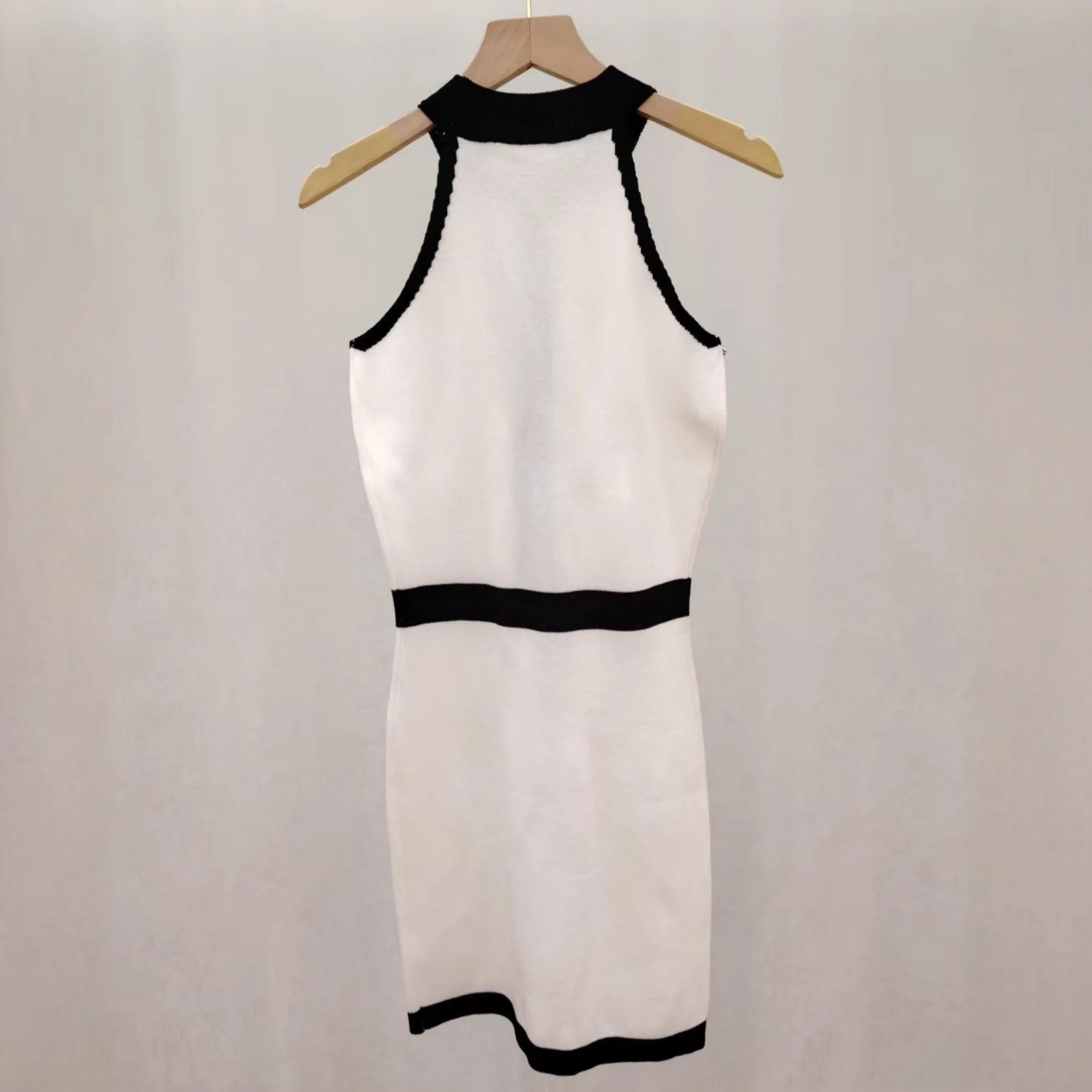 Sexy kleurblokkerende mouwloze vestjurk dames off-shoulder slanke heup bodycon witte korte mini-jurk