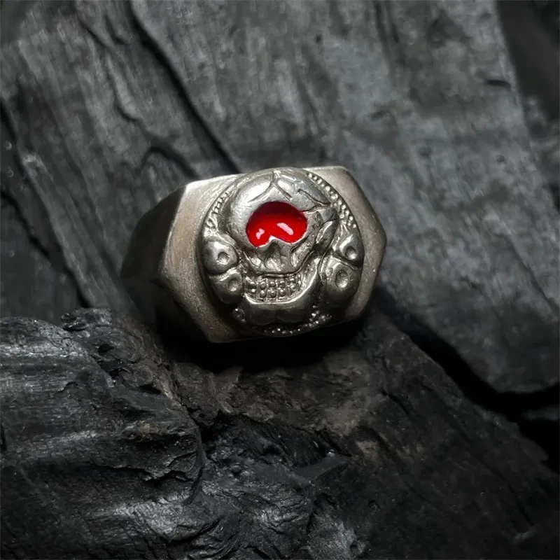 

Кольцо мужское в этническом стиле, стильное Ювелирное Украшение в ретро стиле, с шестигранным призраком, красным капельным клеем, традиционная культура Taoist, серебристого цвета, в стиле хип-хоп