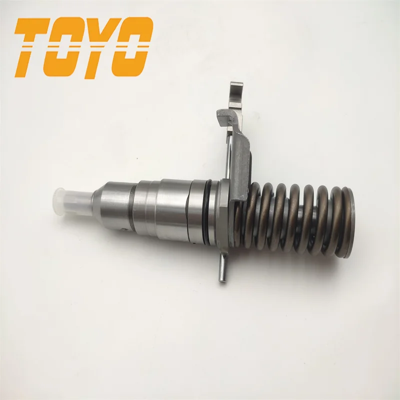 TOYO tryska injetcor 127-8211 0R8477 palivo pro bagr motor kocour 3114/3116MUI injektor komplet