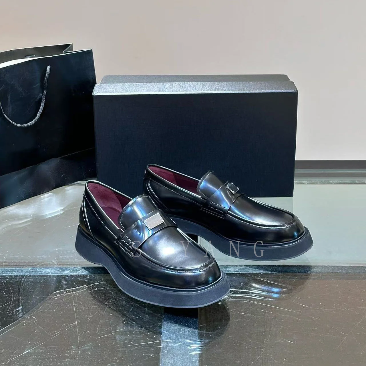 Chaussures formelles haut de gamme pour hommes, chaussures en cuir pur, semelle optique métallique rehaussée de style nordique, vêtements de carrière 03/banquet