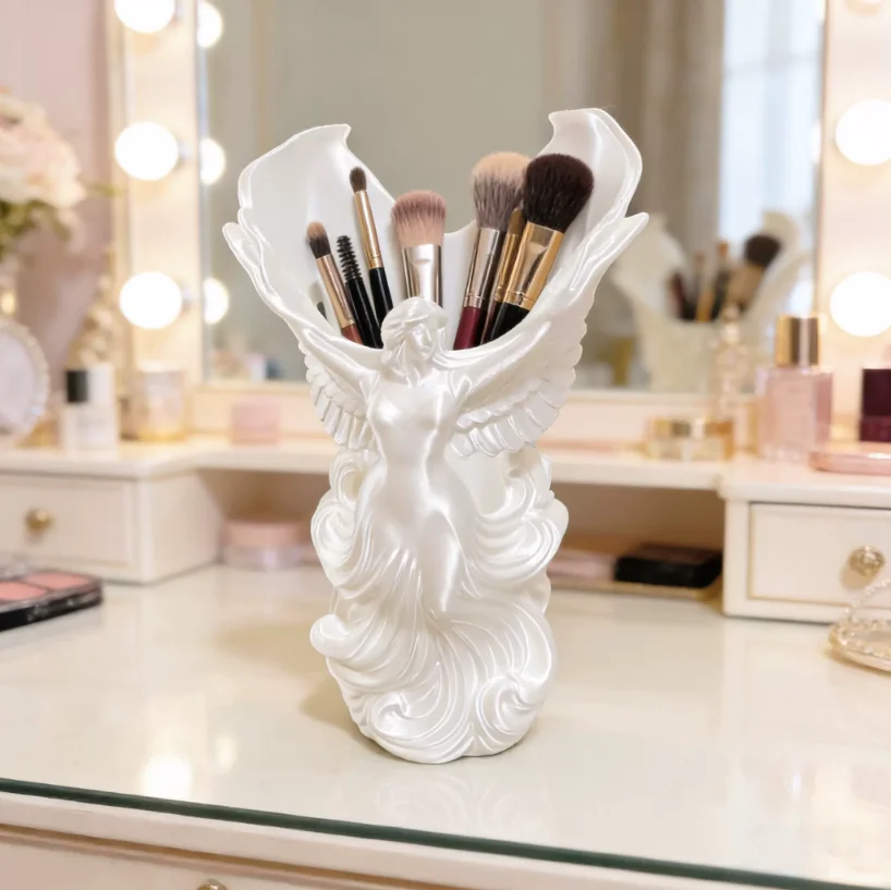 Makeup Brush Holder,Human Face Art Desktop Decoration,Vase,Compatible with Makeup,Eyebrow Pencils,Home Organizer,Plastic Materia
